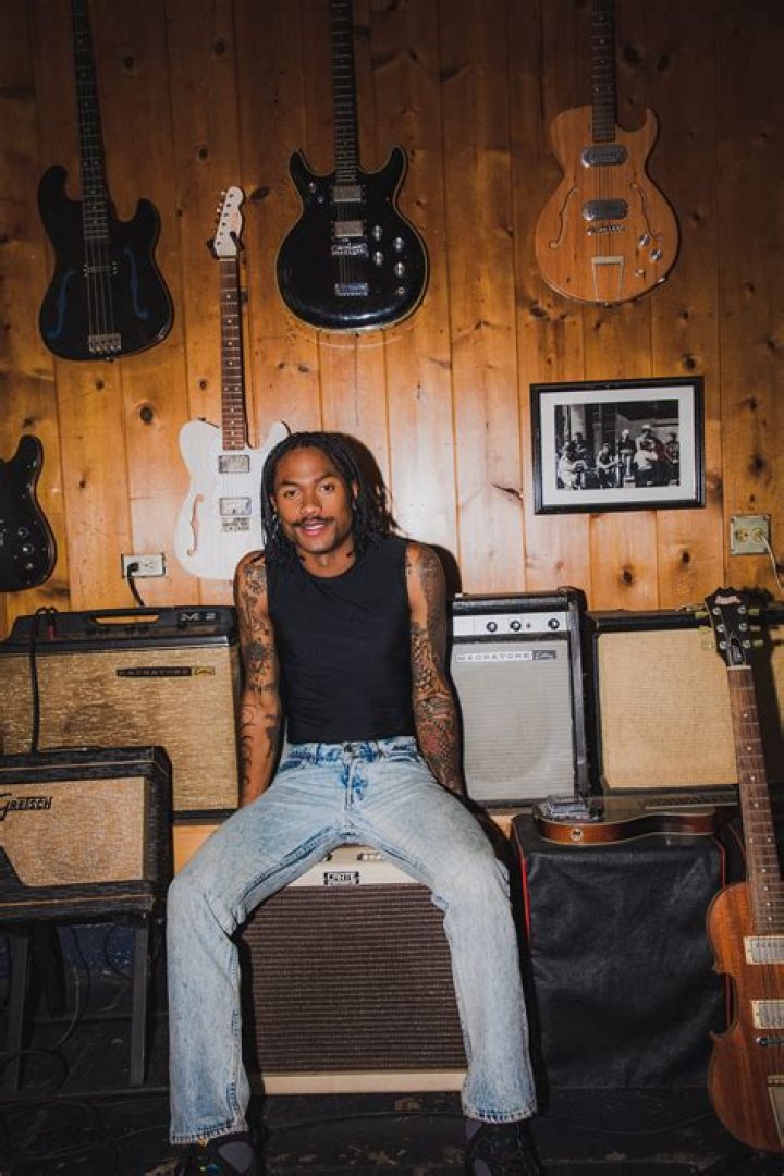Unveiling The Romantic Life Of Steve Lacy: A Look At His Girlfriends