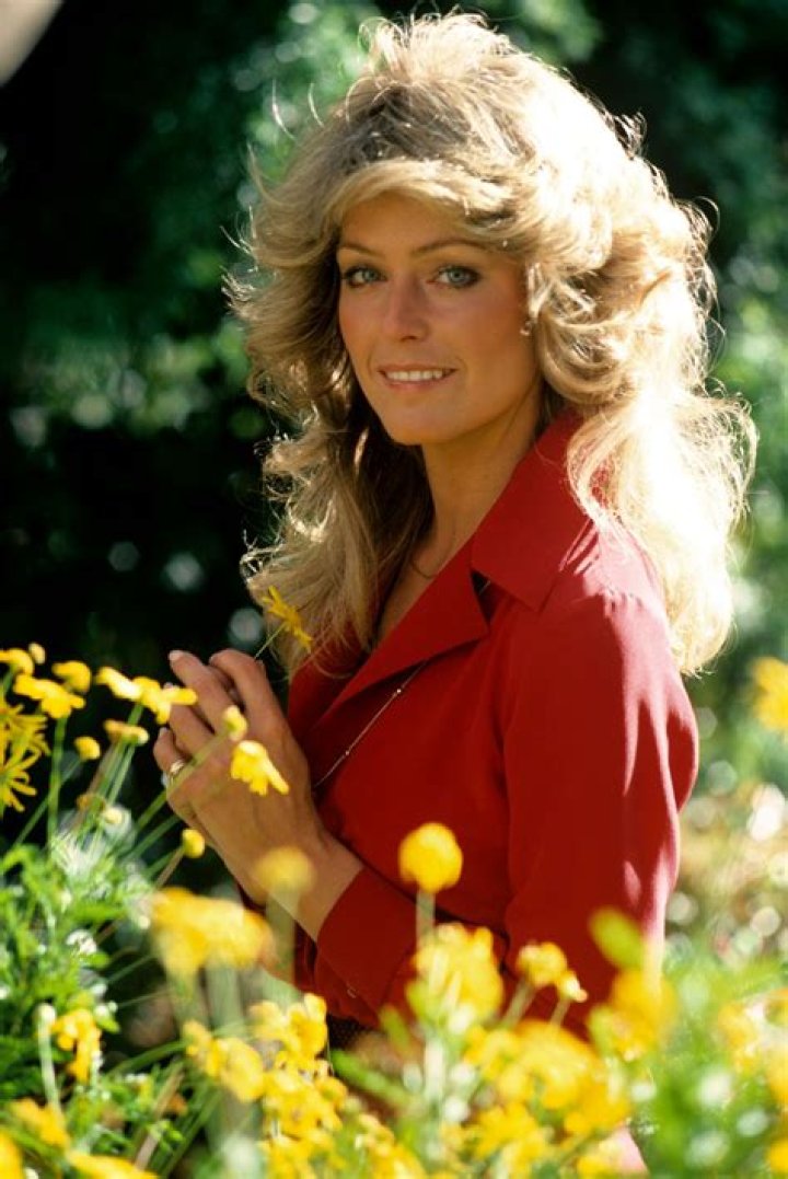 Unveiling The Truth: Farrah Fawcett's Untimely Farewell