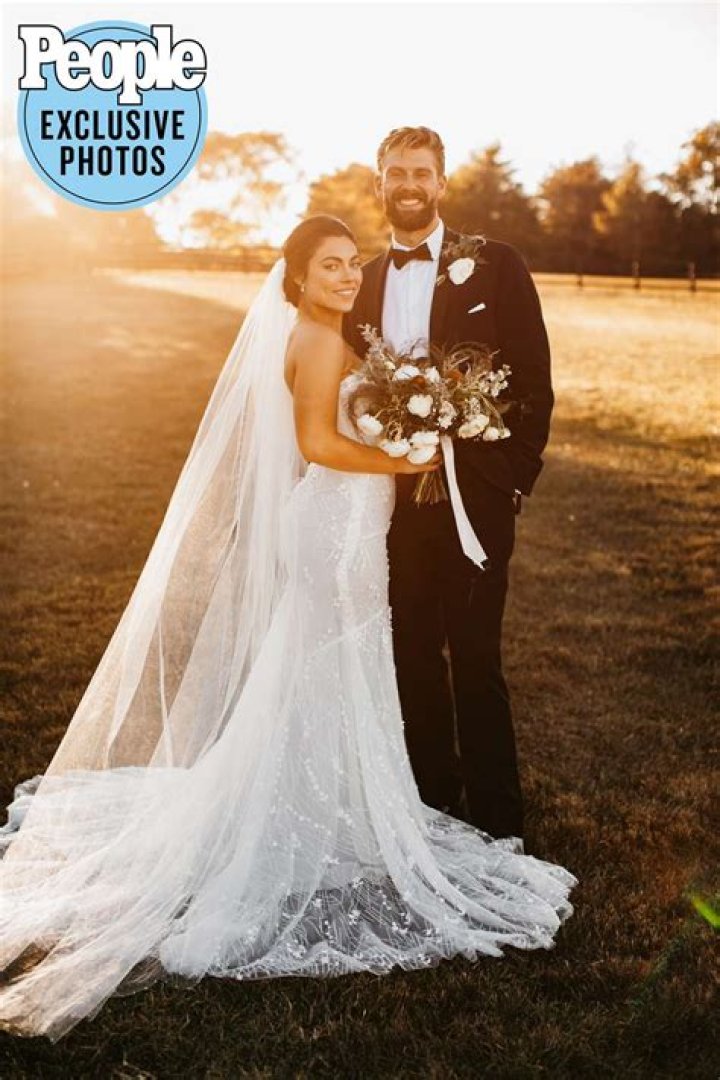 Unveiling The Truth: Is Lauren Daigle Married?