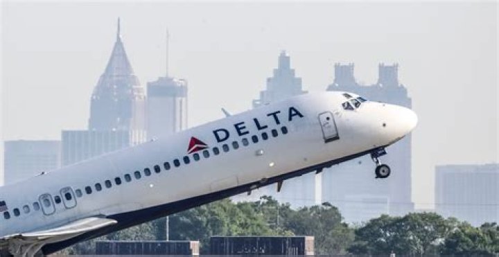 US passenger rebuked for not wearing bra on Delta flight wants meeting with airline boss