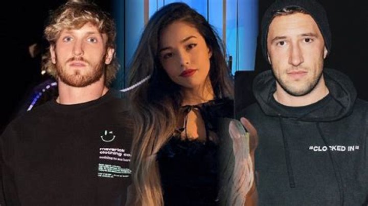 Valkyrae hits back at 