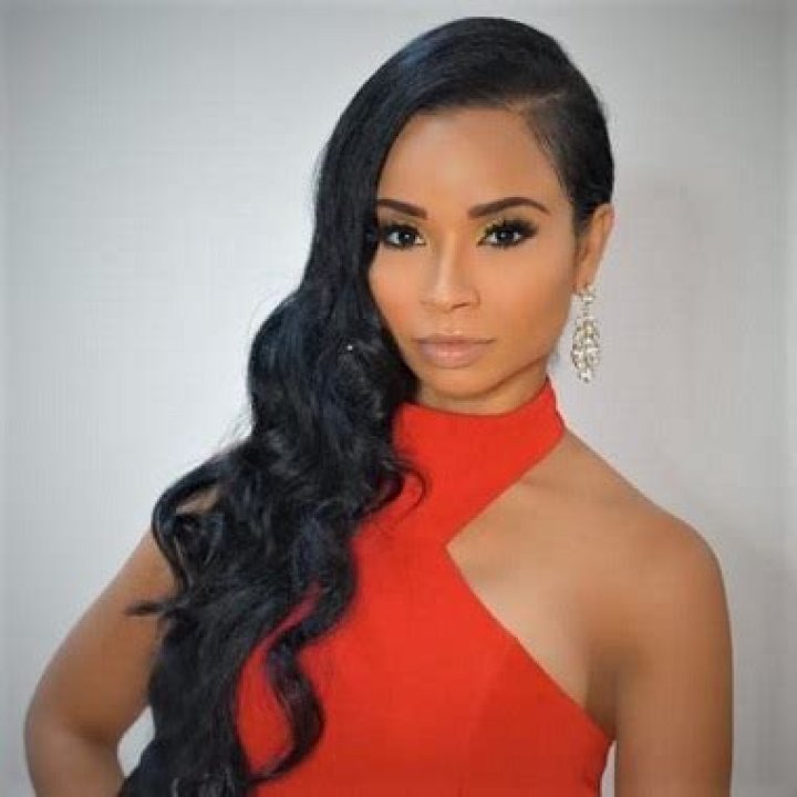 Vanessa Cole Biography