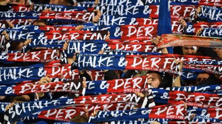 Verliebte Jungs - Fanfreundschaften – 11FREUNDE