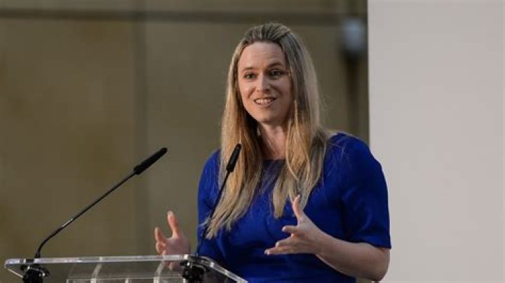 Vicki Sparks【 BBC 】Wikipedia, Age, Bio, Married, Football Commentator