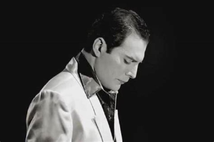 Watch Freddie Mercury bravely face his final filmed interview despite secret diagnosis