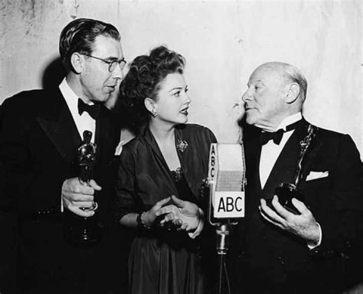 What is Anne Baxter Net Worth 2024: Career, Earnings & Financial Success