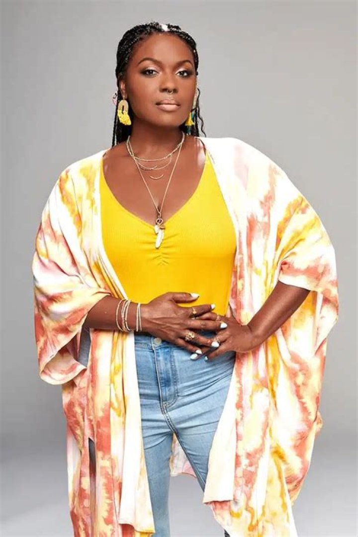 What is Deborah Joy Winans Net Worth 2024: Financial Insights