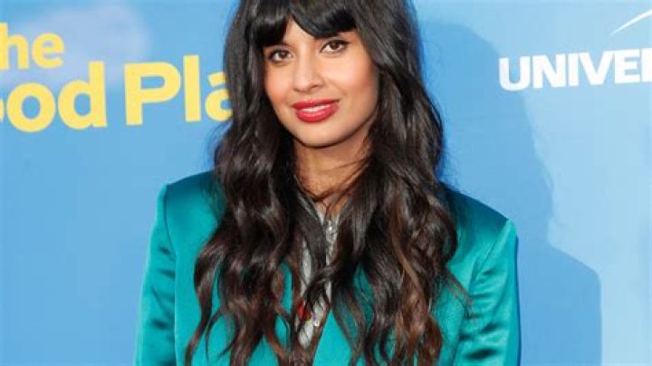 What is Jameela Jamil Net Worth 2024: Financial Insights by Rachel Parris