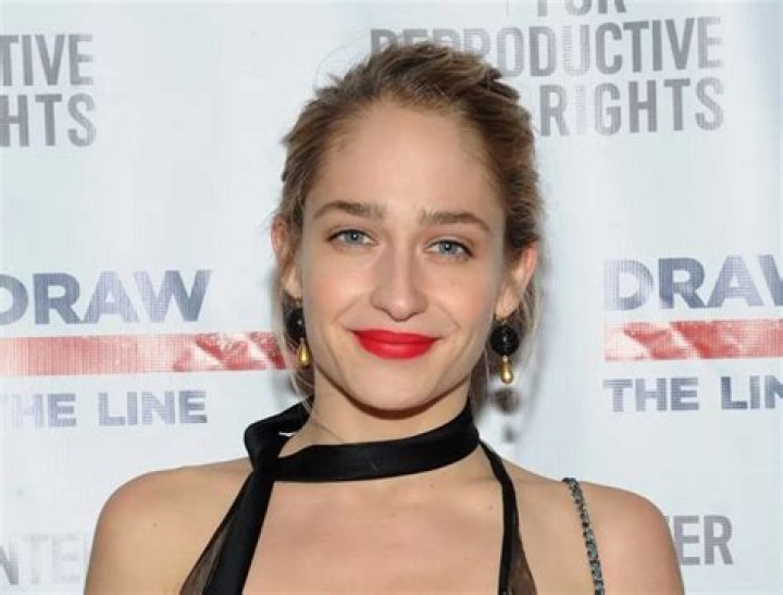 What is Jemima Kirke Net Worth 2024: Financial Success and Earnings Revealed