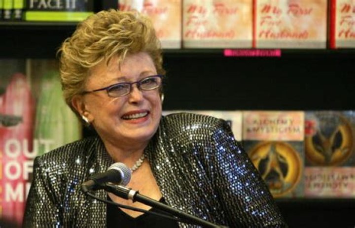 What is Rue McClanahan Net Worth 2024: Insights and Analysis