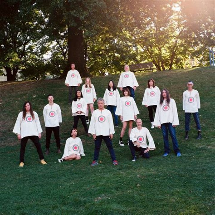 What is The Polyphonic Spree Net Worth 2024: Wiki, Real Name, Age, Height, Family