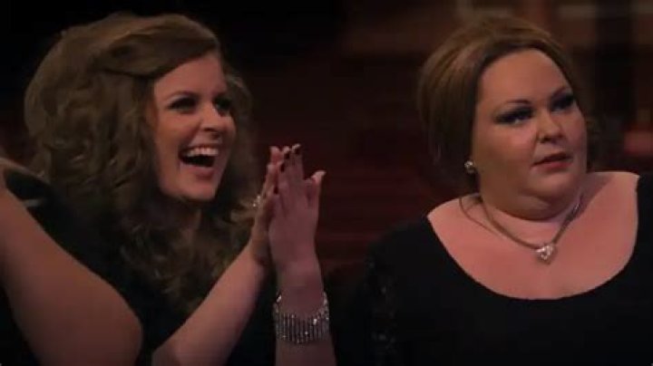 When Adele went in disguise to surprise a group of Adele impersonators - video