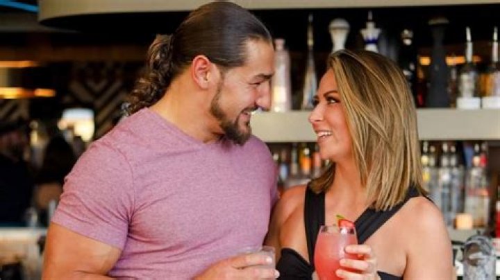 When did Emma and Madcap Moss start dating in real life?