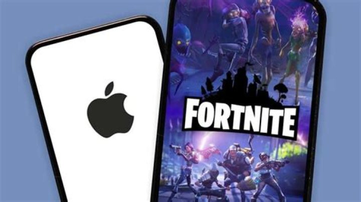 When will Fortnite return to the Apple App Store for iOS devices?