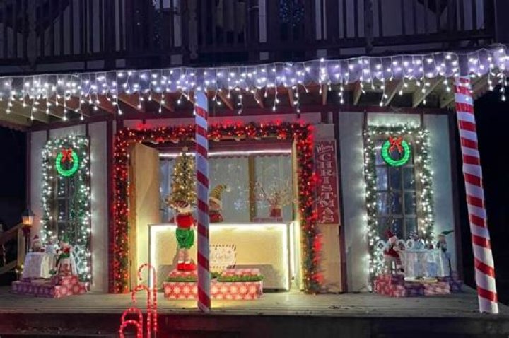 	Where to see the biggest holiday lights displays in South Florida	