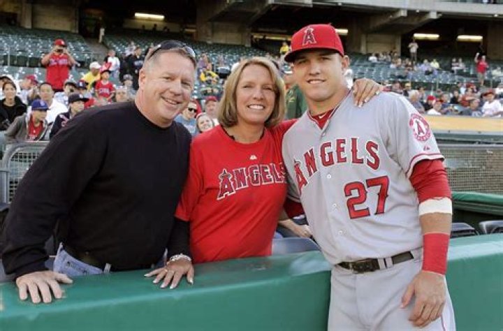 Who are Mike Trout’s parents, Jeff and Debbie Trout?