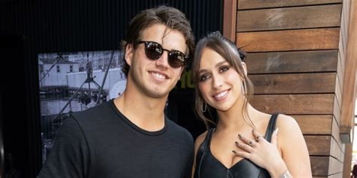 Who is Cole Sillinger's girlfriend? What we know about Blue Jackets prospect's relationship with Tate McRae