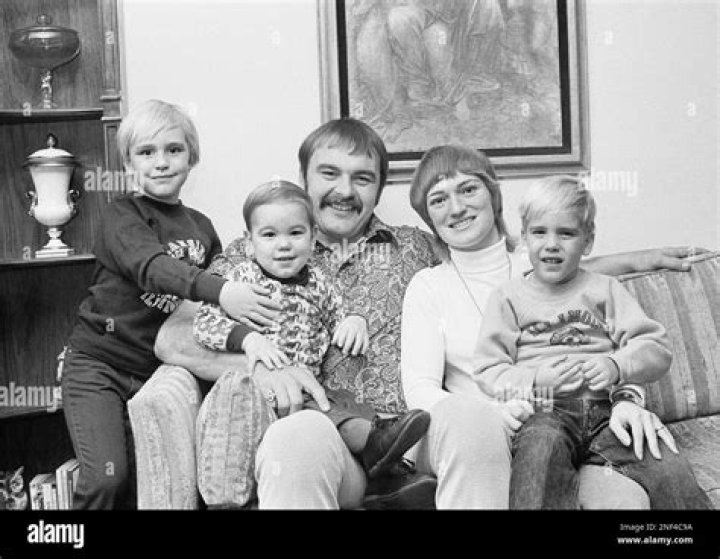 Who Is Dick Butkus Wife? Know Everything About Dick Butkus Family