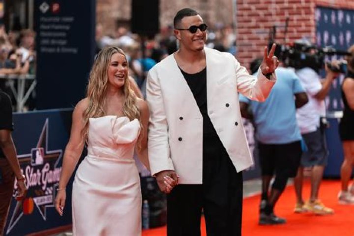 Who is Fernando Tatis Jr.'s wife? Meet Maria Tatis