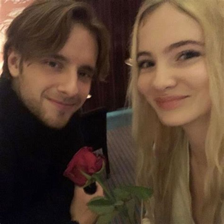 Who Is Freya Allan’s Boyfriend? Look At Her Dating Status