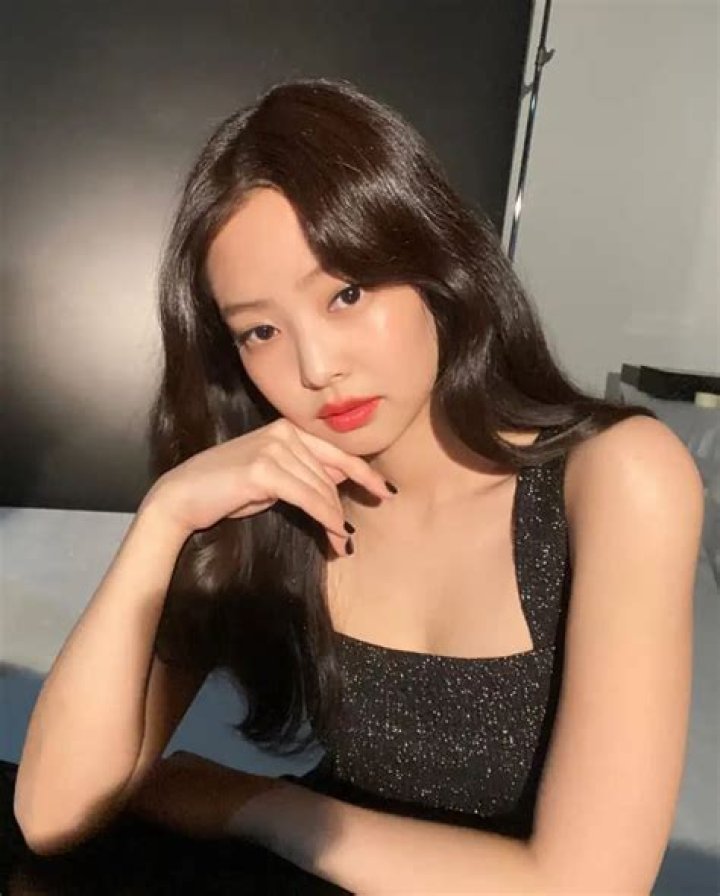 Who is Jennie Ruby Jane? Wiki, Bio, Age, Real Name, Boyfriend, Net Worth