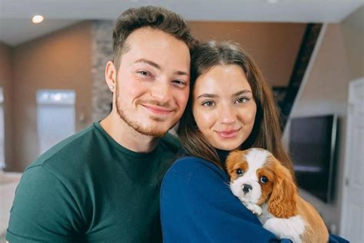 Who is Vine star Lance210 AKA Lance Stewart dating? Does he have any girlfriend?