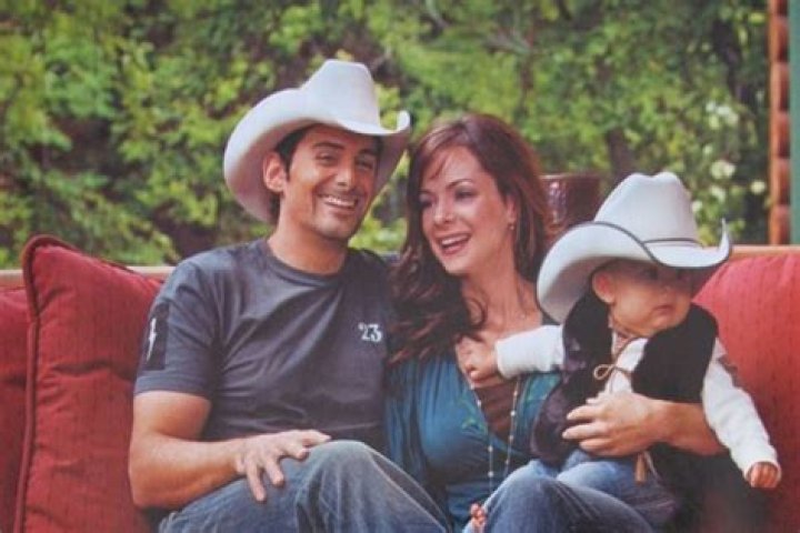 William Huckleberry Paisley: Facts About Brad Paisley's Son