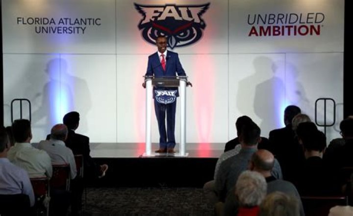 	Willie Taggart’s FAU contract: $750K a year before incentives	