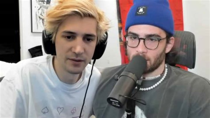 xQc backs Twitch over 