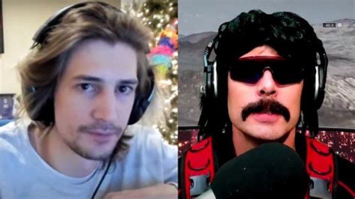 xQc roasts 