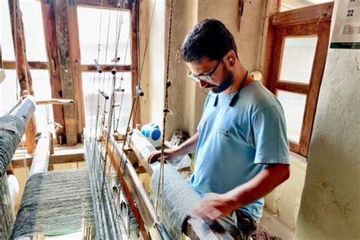 Your ‘handmade’ pashmina shawl could be made by machine – one that is costing artisans their livelihoods